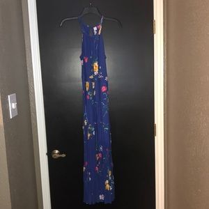 🌼 4 for $15 🌼 
Good used condition. Old navy maxi cotton dress size small.